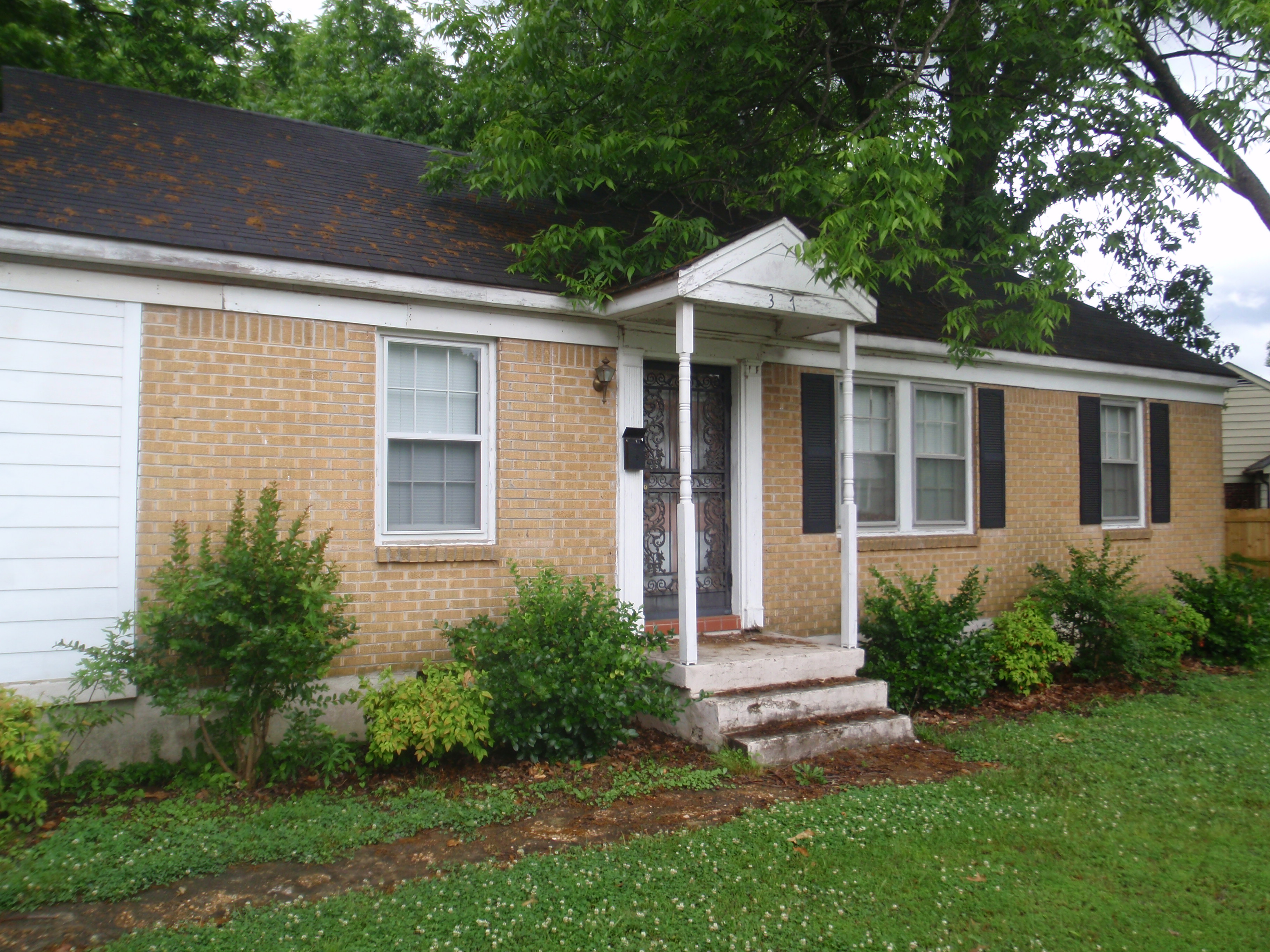 Breathtaking Hilltop Berclair Home – Will Not Last!!!