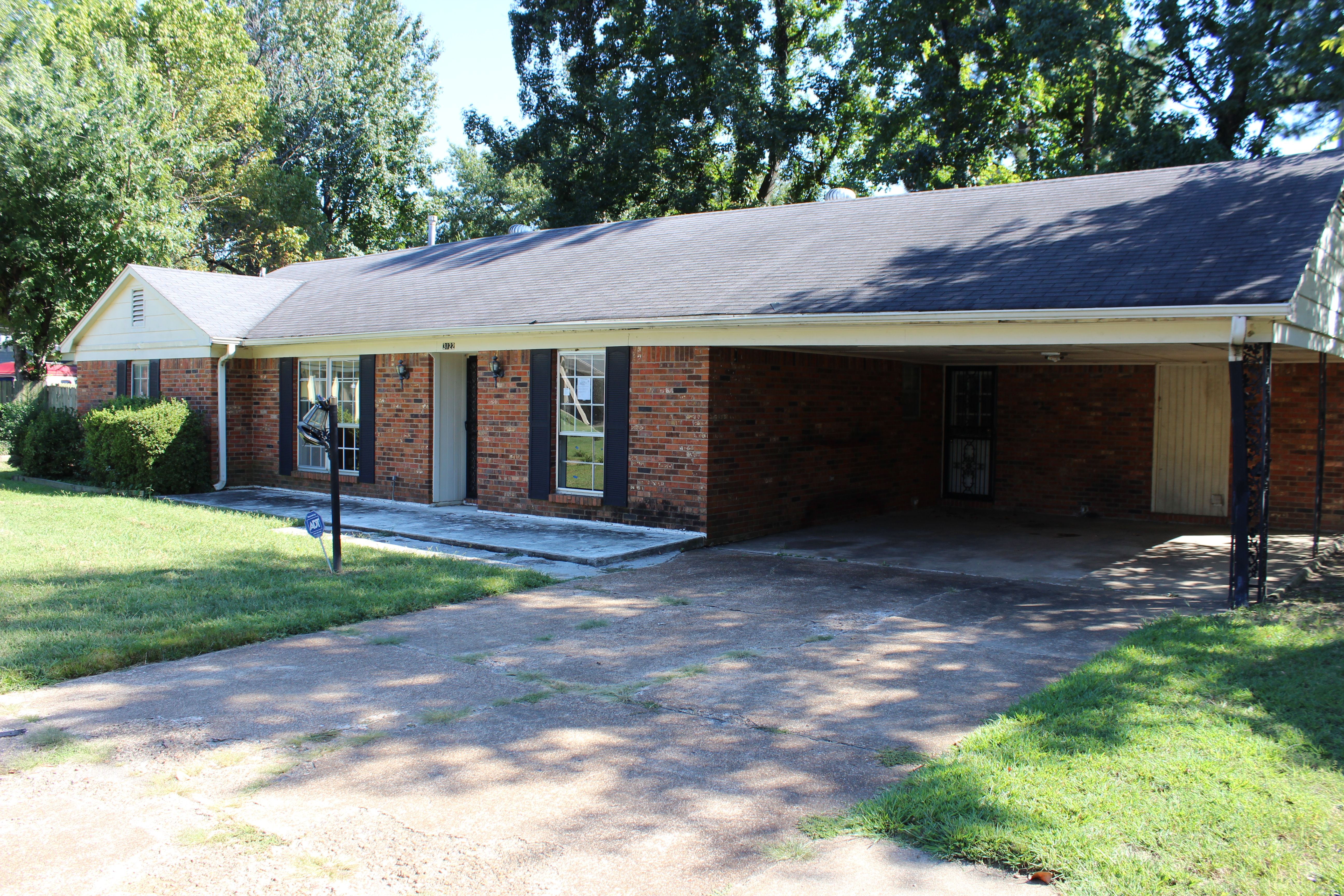 Stunning Hickory Hill 3/2 In Beautiful Cove