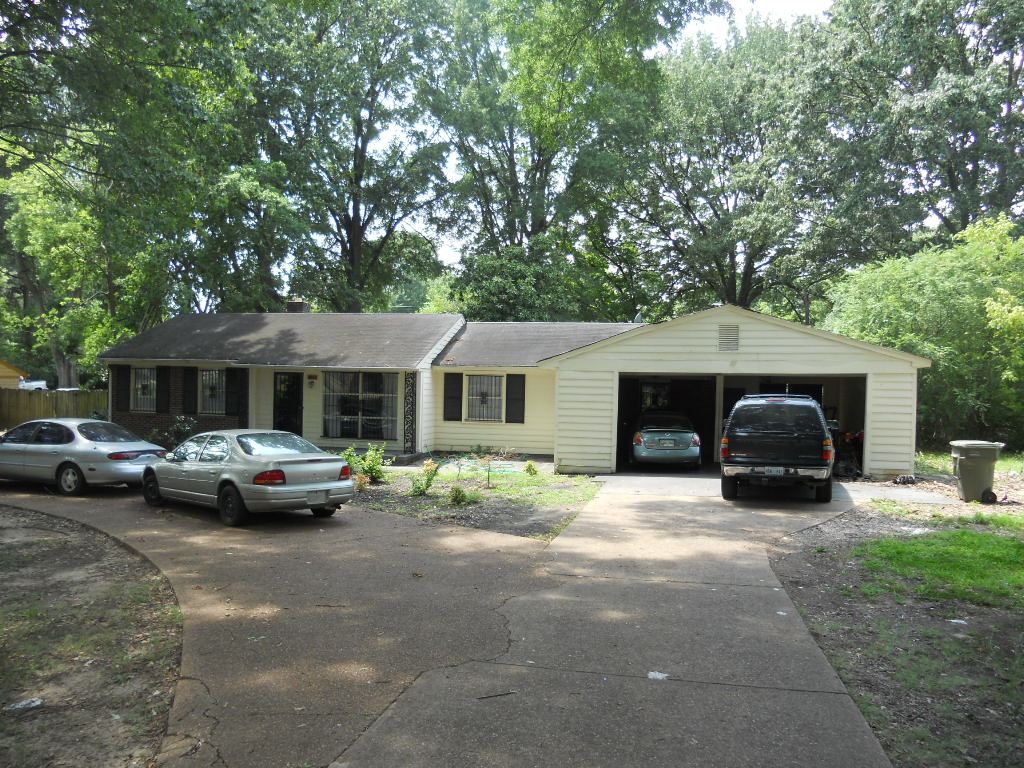 Four Bedroom Gem in Whitehaven – Tons of Footage!!!