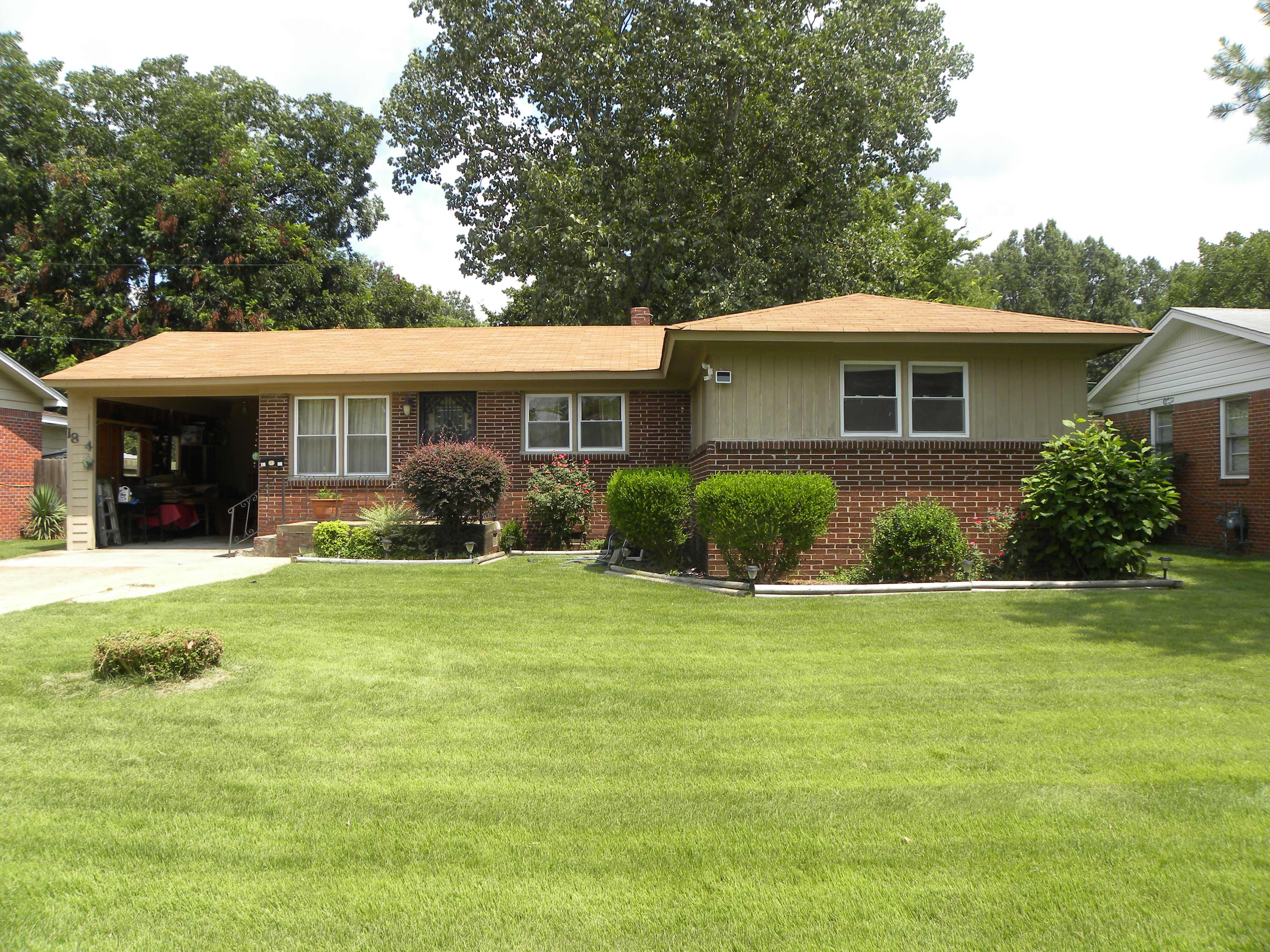 Colonial Acres Restive Home!