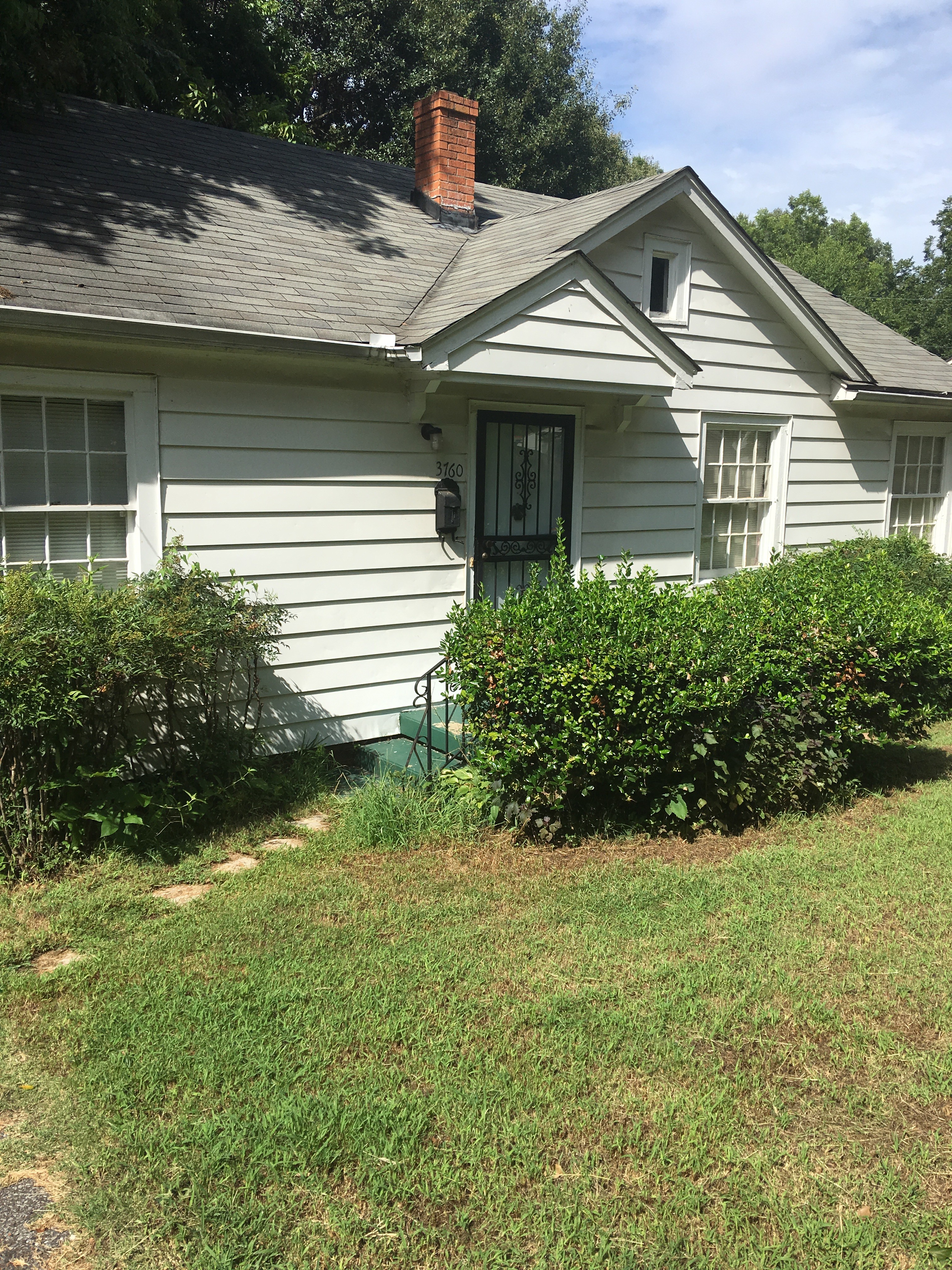 Starter Investment Home in Sherwood Forest!!!