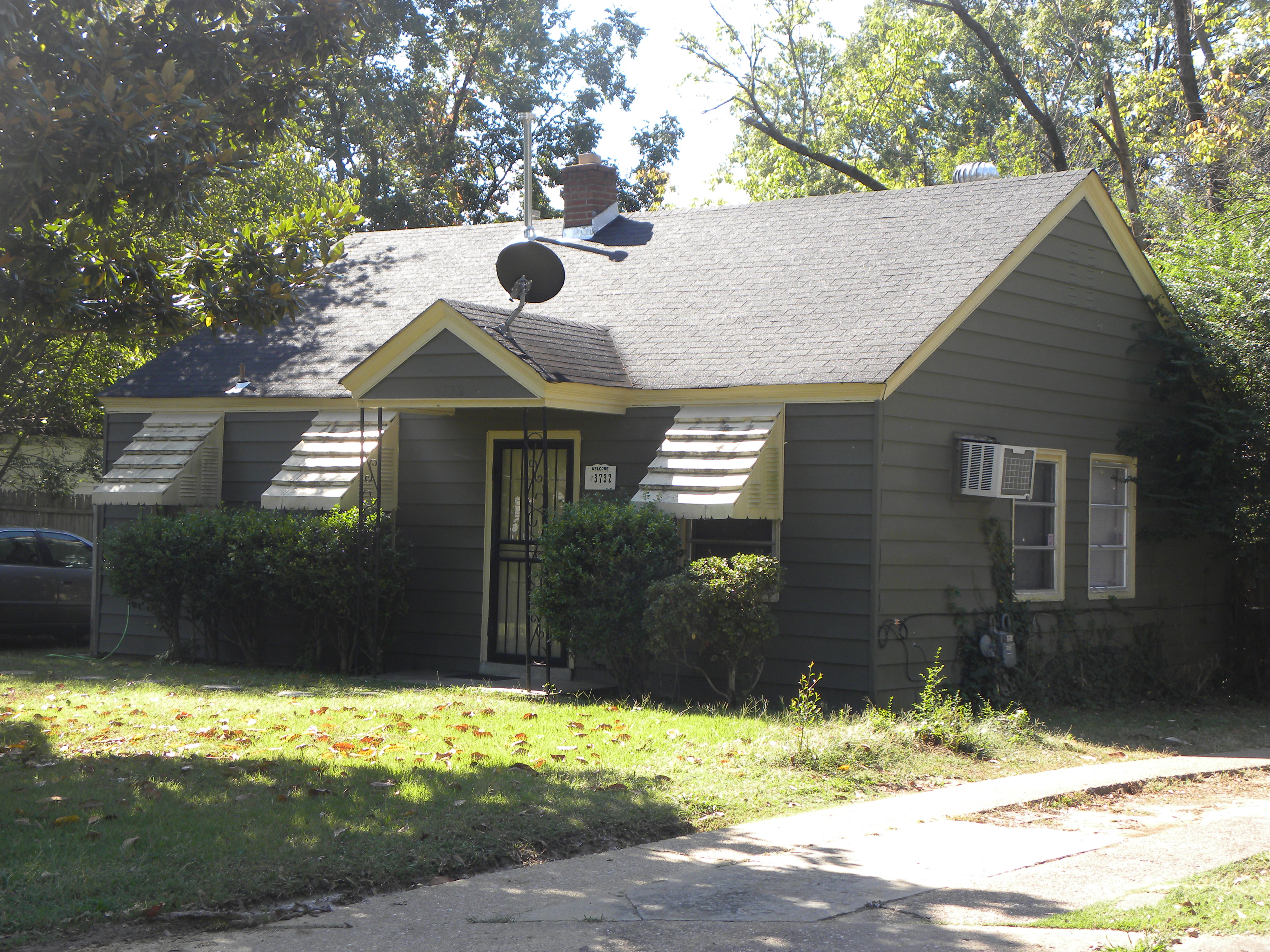 Turnkey, Fully Renovated Starter Home!