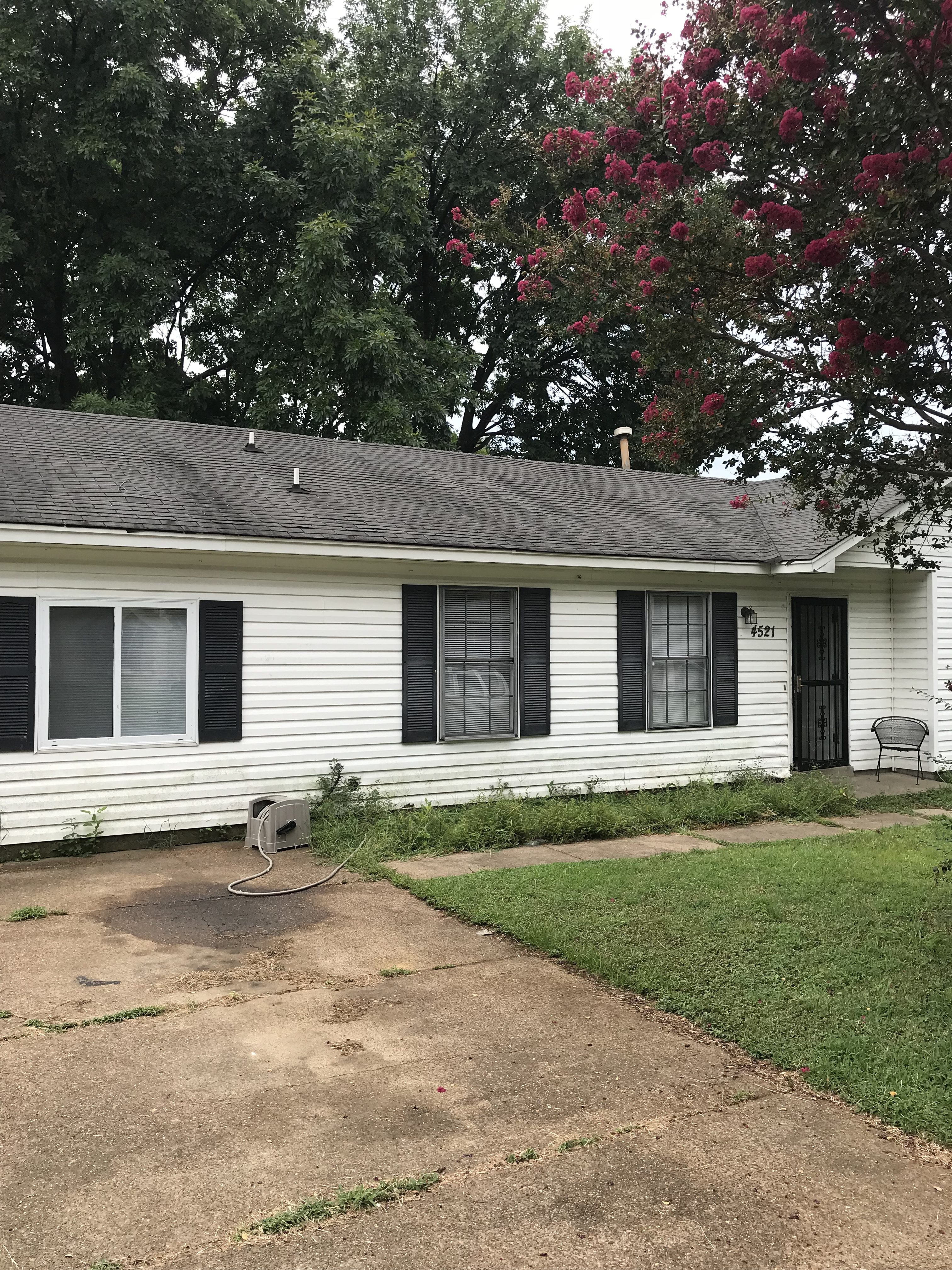 Turnkey Parkway Village Home!!!