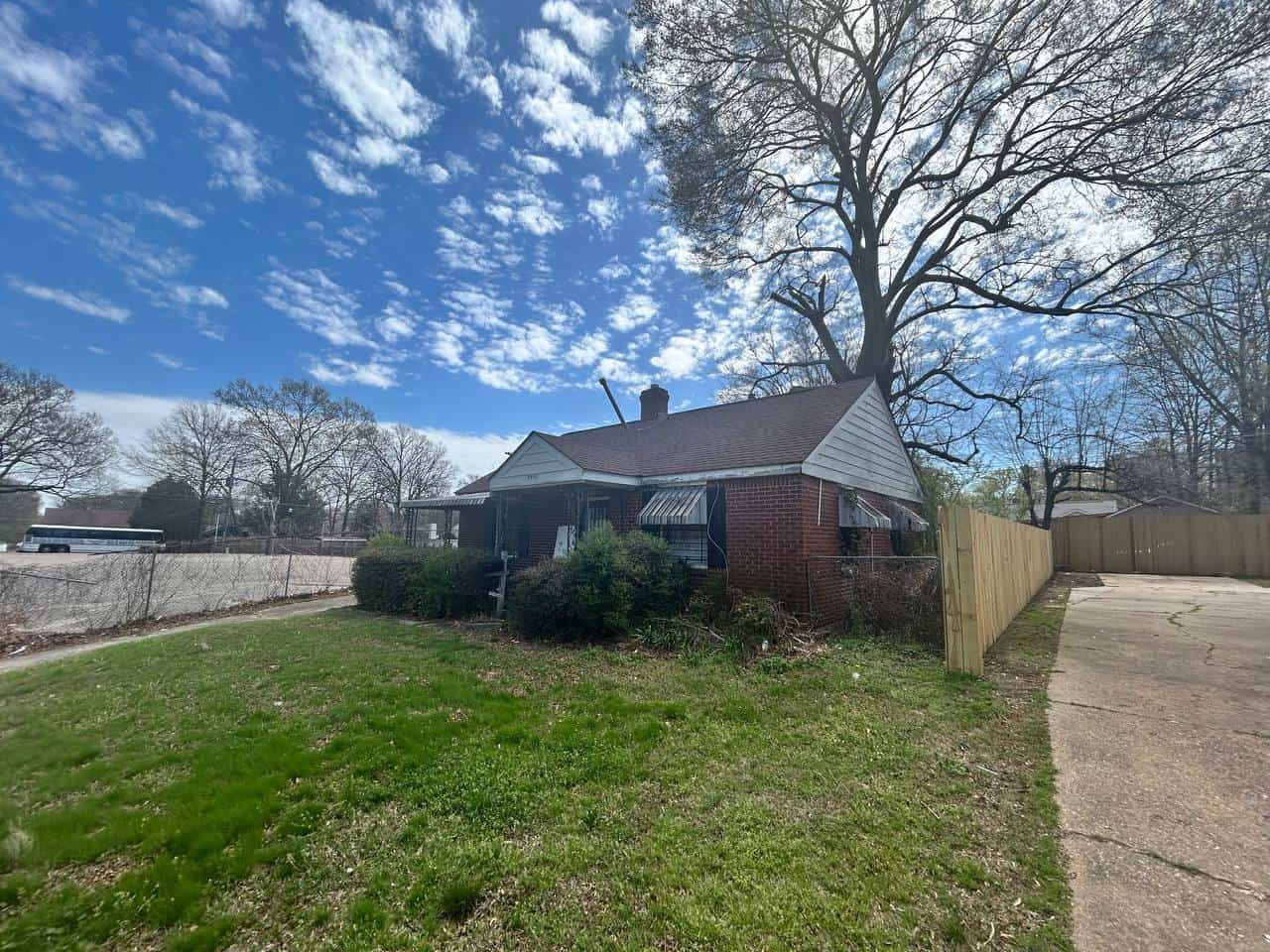 Adorable Berclair Opportunity!!!