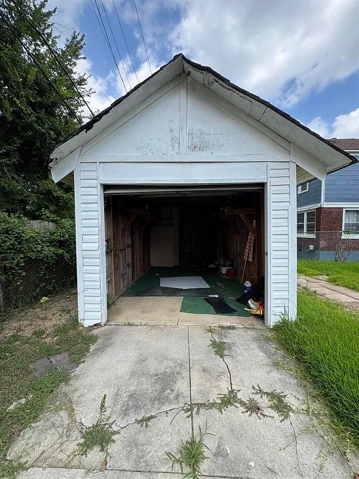 Excellent Midtown Home Near School!!!