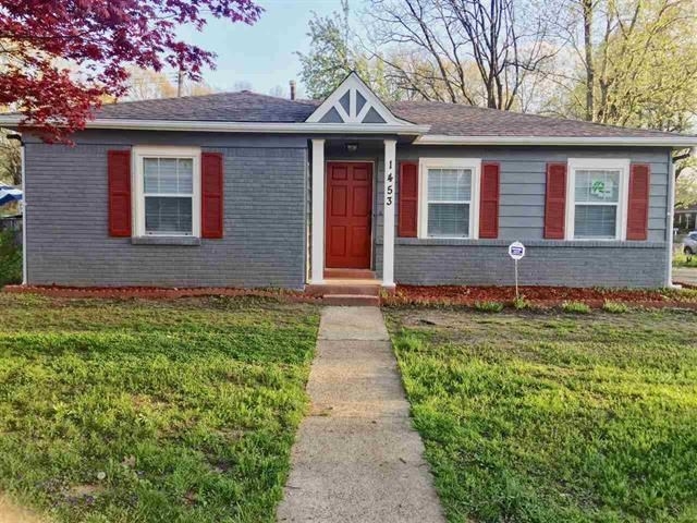 Turnkey Home Near Stateline Road!