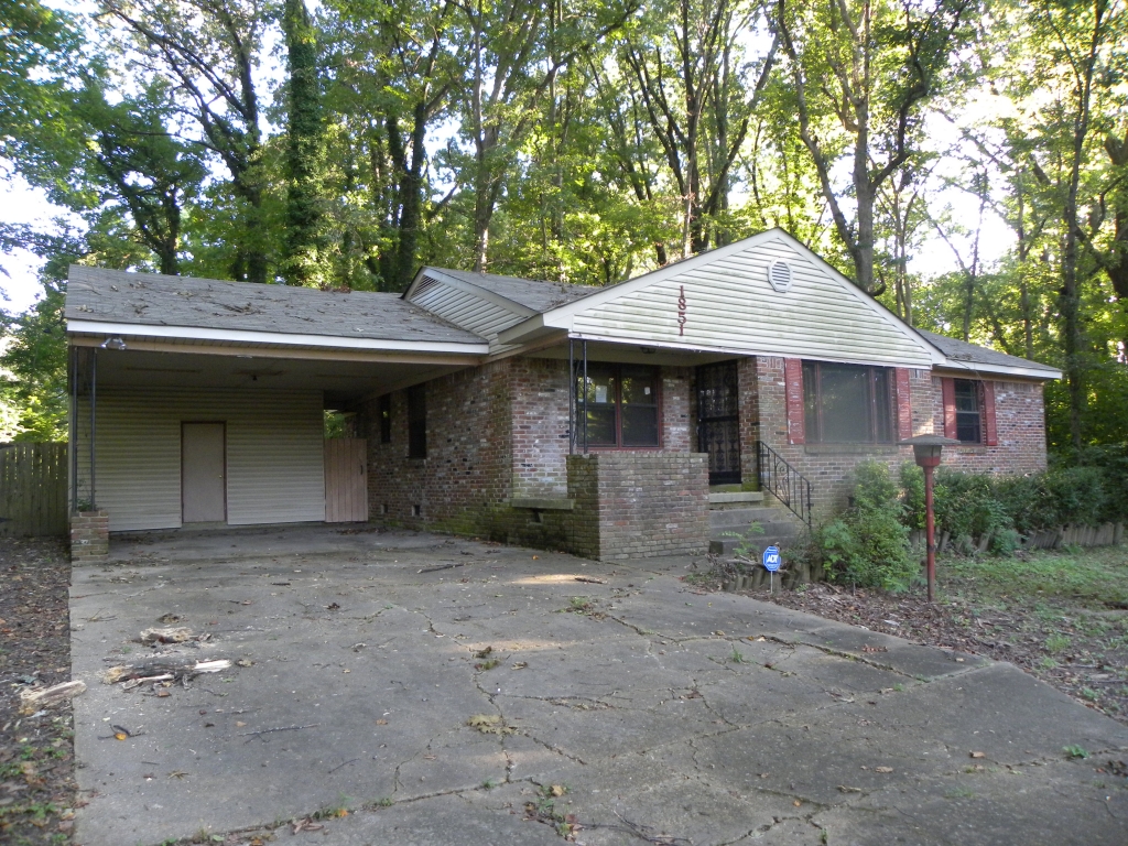 Adorable Brick Home in North Memphis!