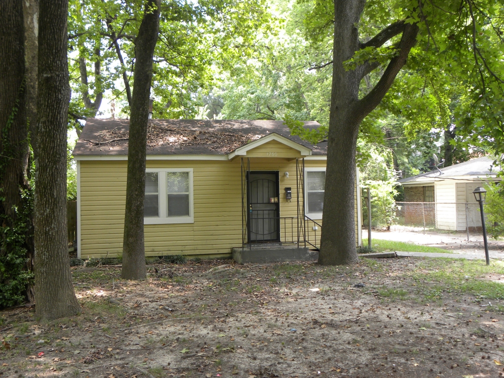 Low Cost Starter Property With Five Year Payoff!